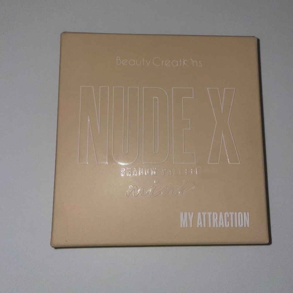 Eyeshadow palette